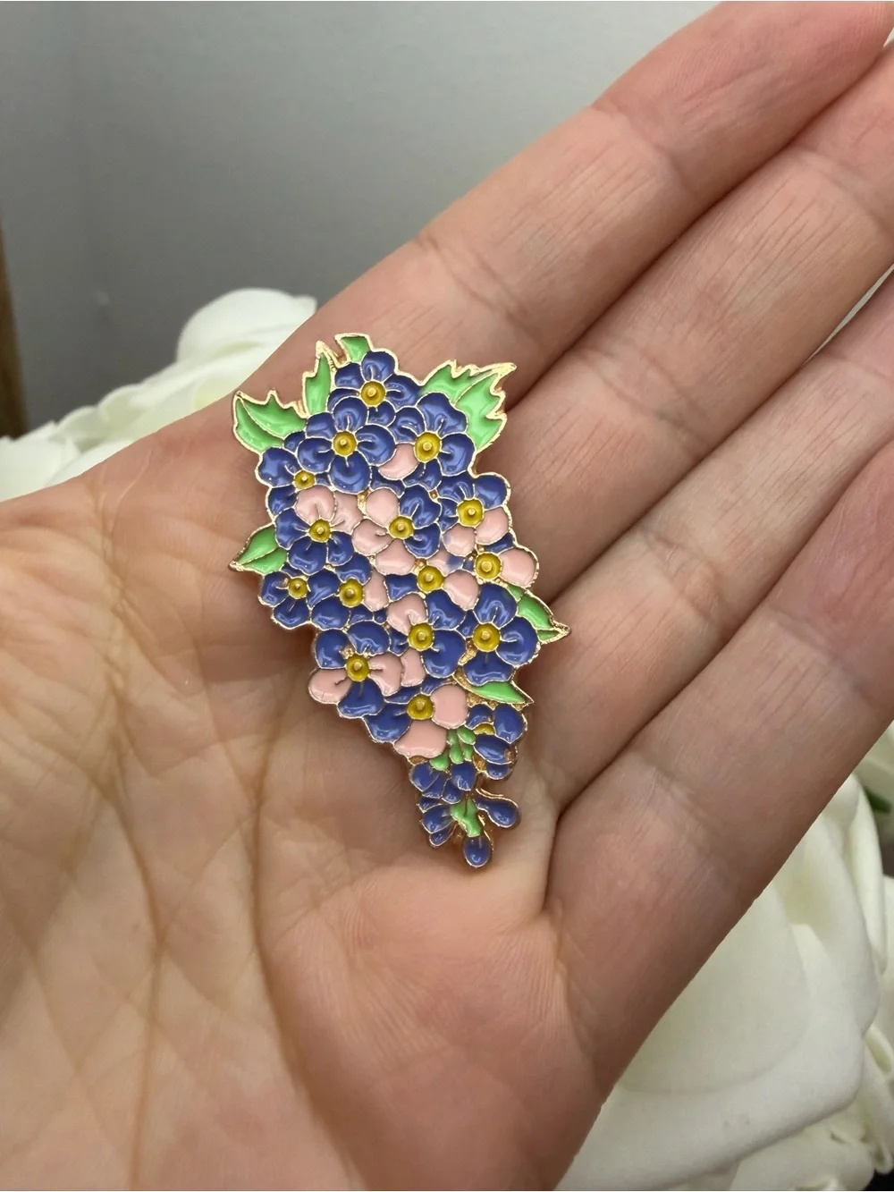 Flower pin